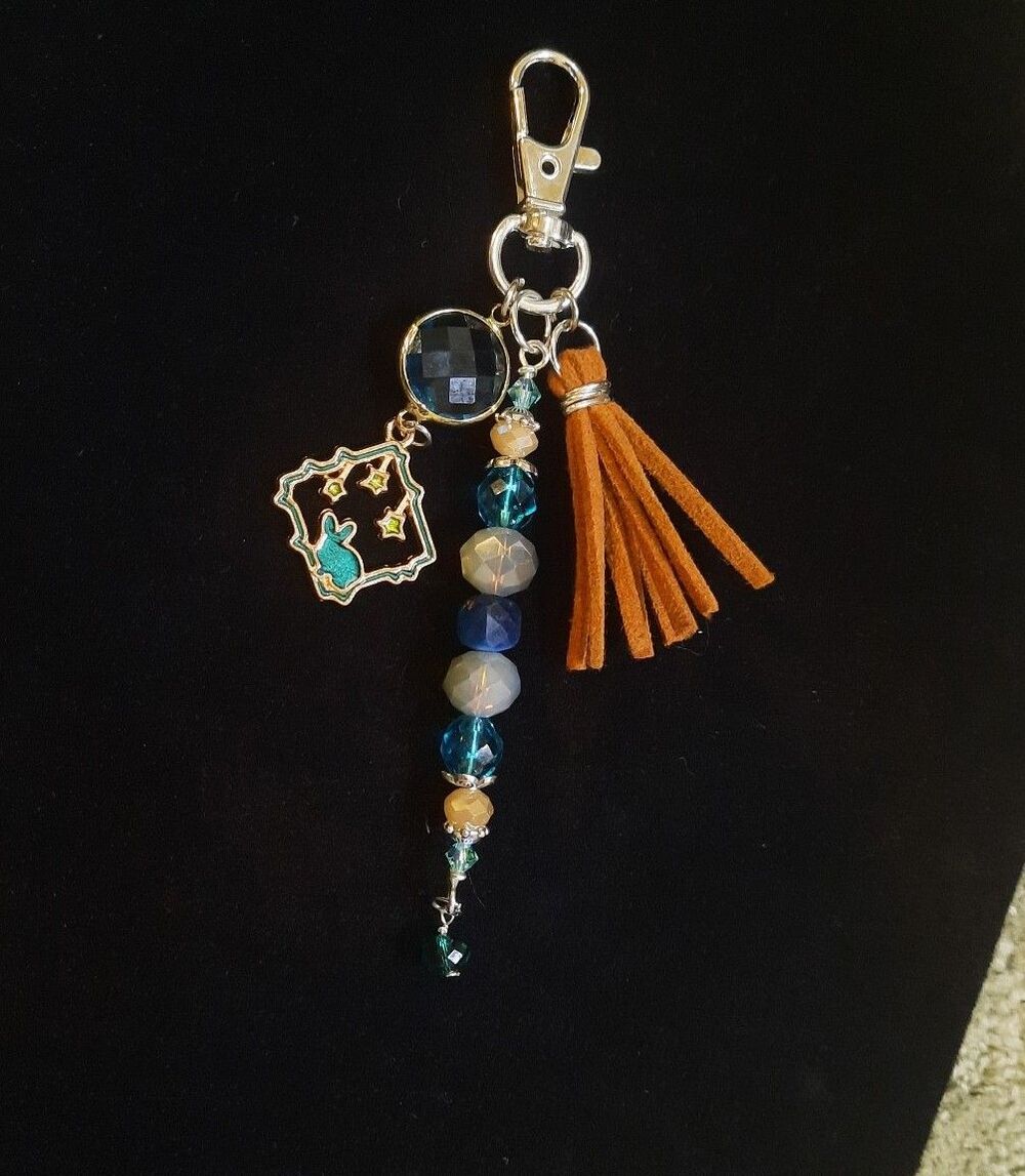 Handmade Alice In Wonderland Rabbit Purse Charm/ Keychain - Picture 4 of 5